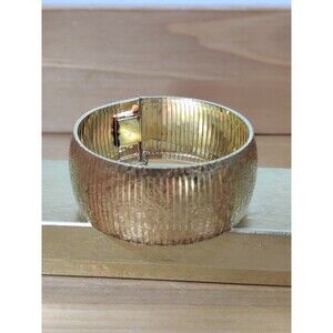 Dolce Italy 18k Gold Plated Bronze 8" Bracelet Bangle Cuff Safety Clasp Signed